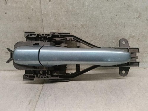31276166 5769073 front outer