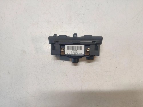 Volvo v70 iii headlight - volvo, bw