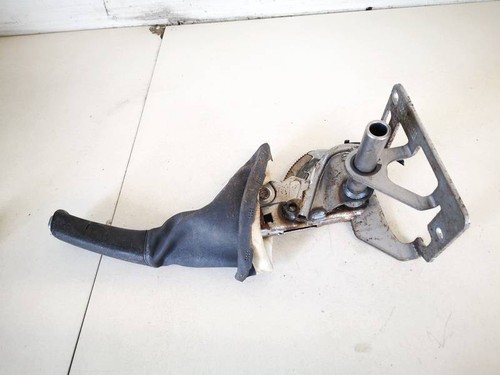 Volvo v50 2004 manual brake - 2004,